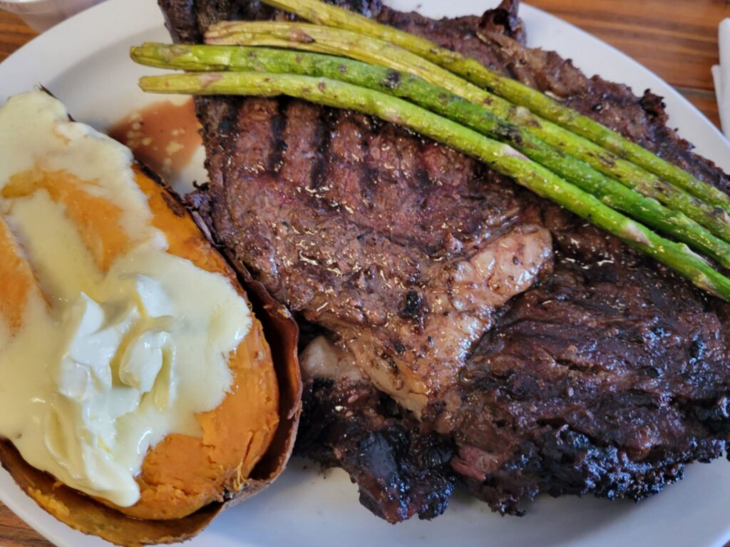 Harry J\\\'s Steakhouse 3